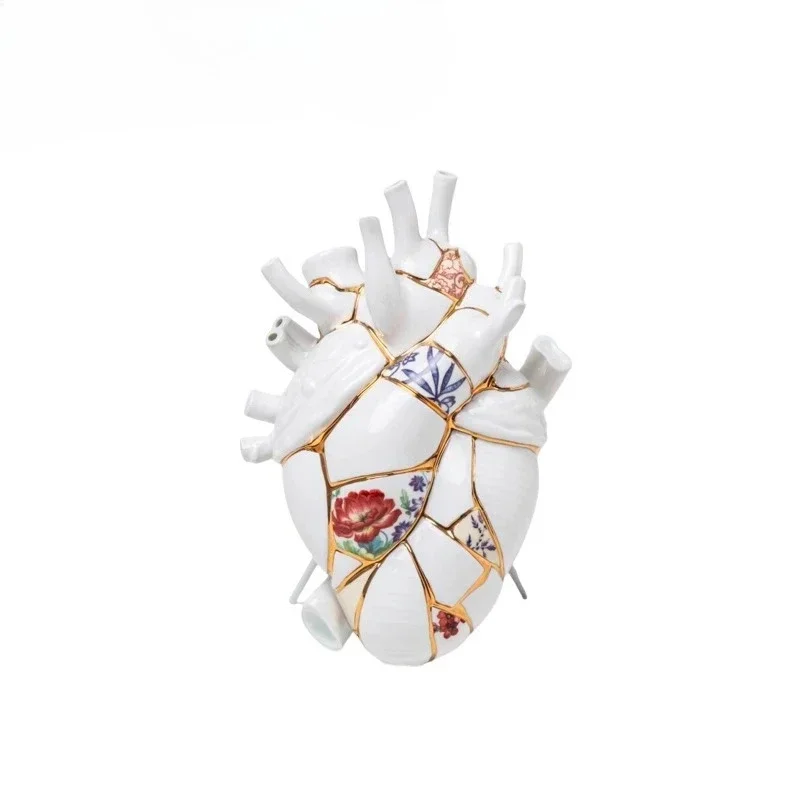 Vase heart ceramic ornament, living room flower arrangement light luxury high sense