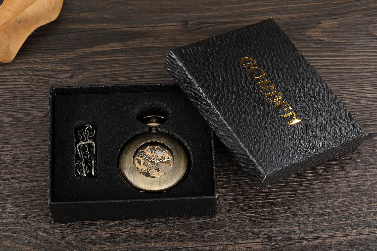 New Retro Bronze Smooth Hollow Case Skeleton Dial Self-wind Mechanical Pocket Watches Vintage Steampunk Fob Watch with Chain