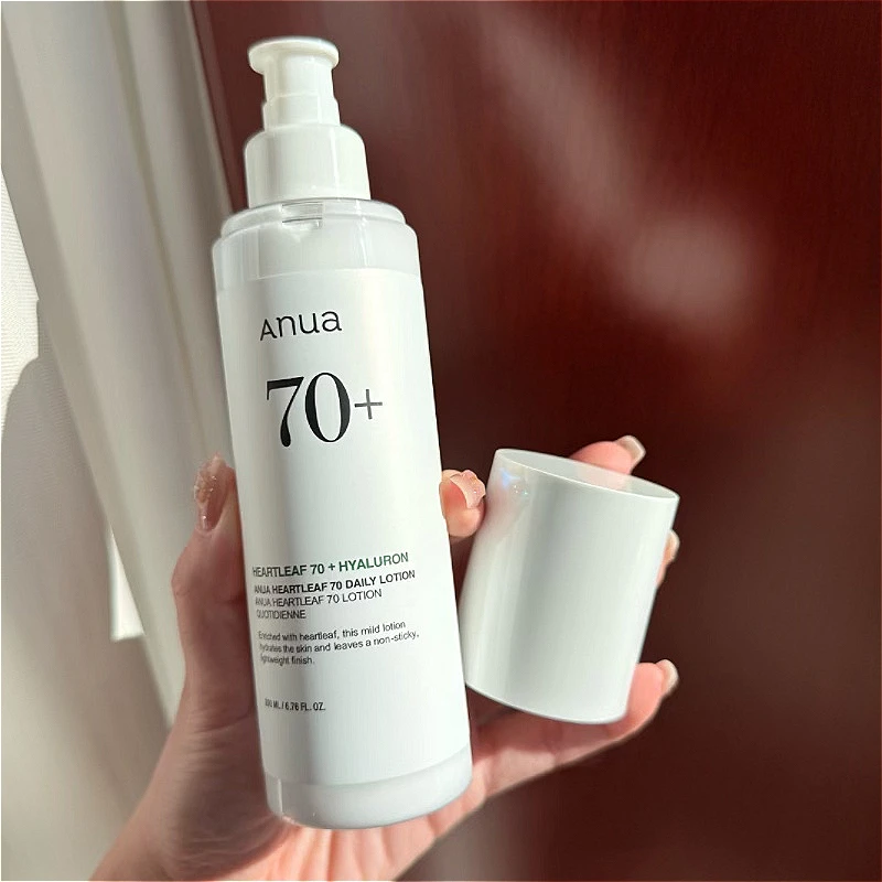 Anua 70 % Houttuynia beruhigende Feuchtigkeitslotion 200 ml spendet Feuchtigkeit und nährt die Hautkosmetik