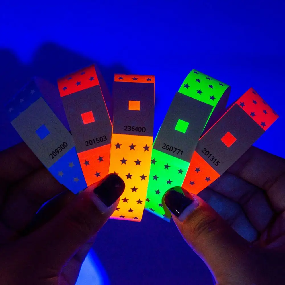 100 Pcs Star Disposable Wristbands Synthetic Paper Fluorescent Wristband Waterproof Wristbands for Concerts Events