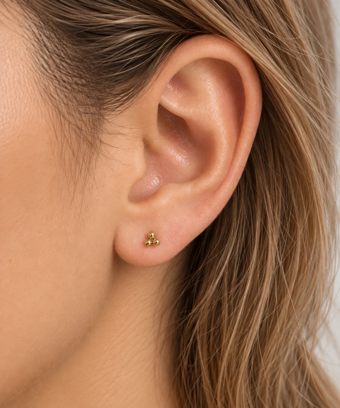 1 Pair Triple Ball Screw Back Stud Earrings 3 Bead Cluster Flat Back Ear Stud Cartilage Helix Tragus Piercing Jewelry
