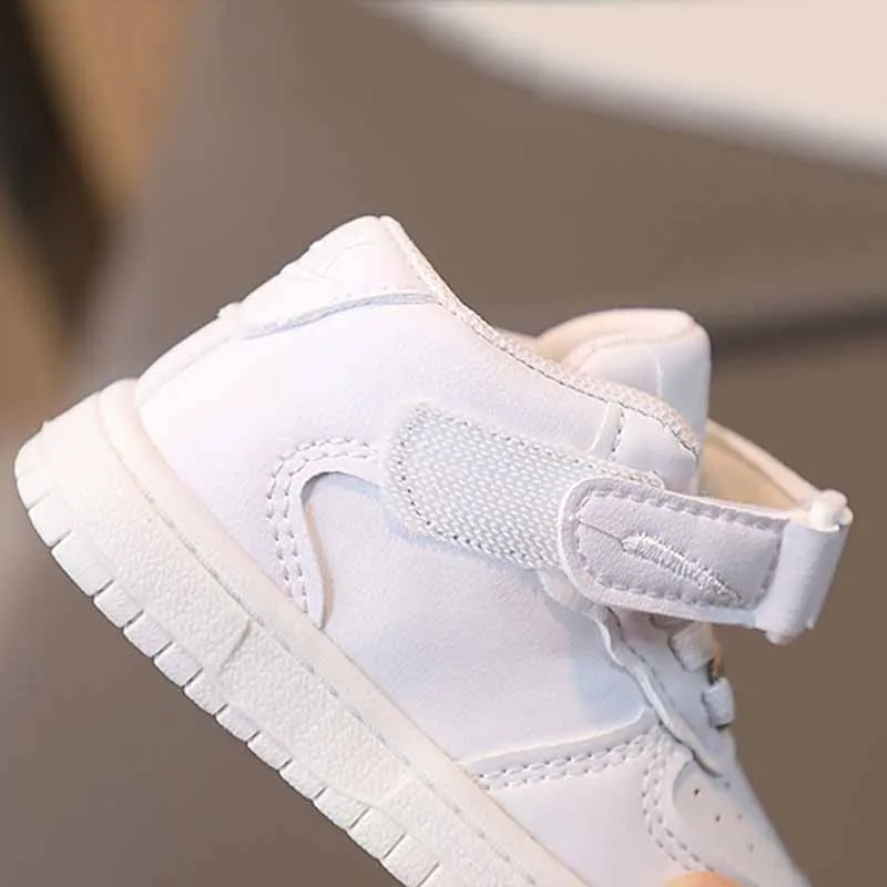 Chłopięce trampki jesienne zimowe buty dziecięce dziewczęce modne buty sportowe maluch antypoślizgowe buty do chodzenia obuwie dziecięce buty