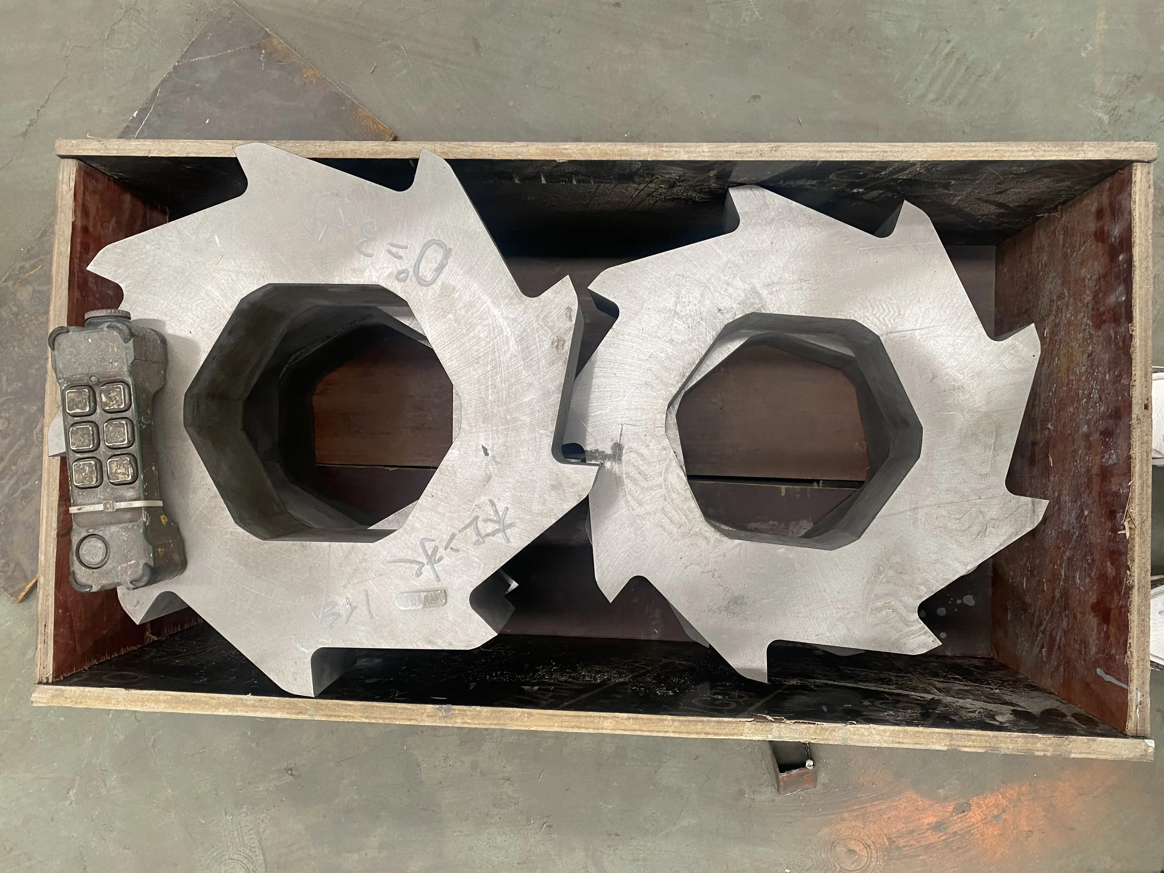 Scrap Metal Crusher Machine High Output Capacity Recycling Shredder