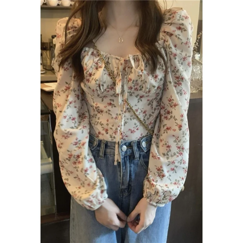 Spring and Summer 2023 New Square Collar Bubble Long Sleeve Ethereal Design Short Chic Top French Floral Shirt for Women