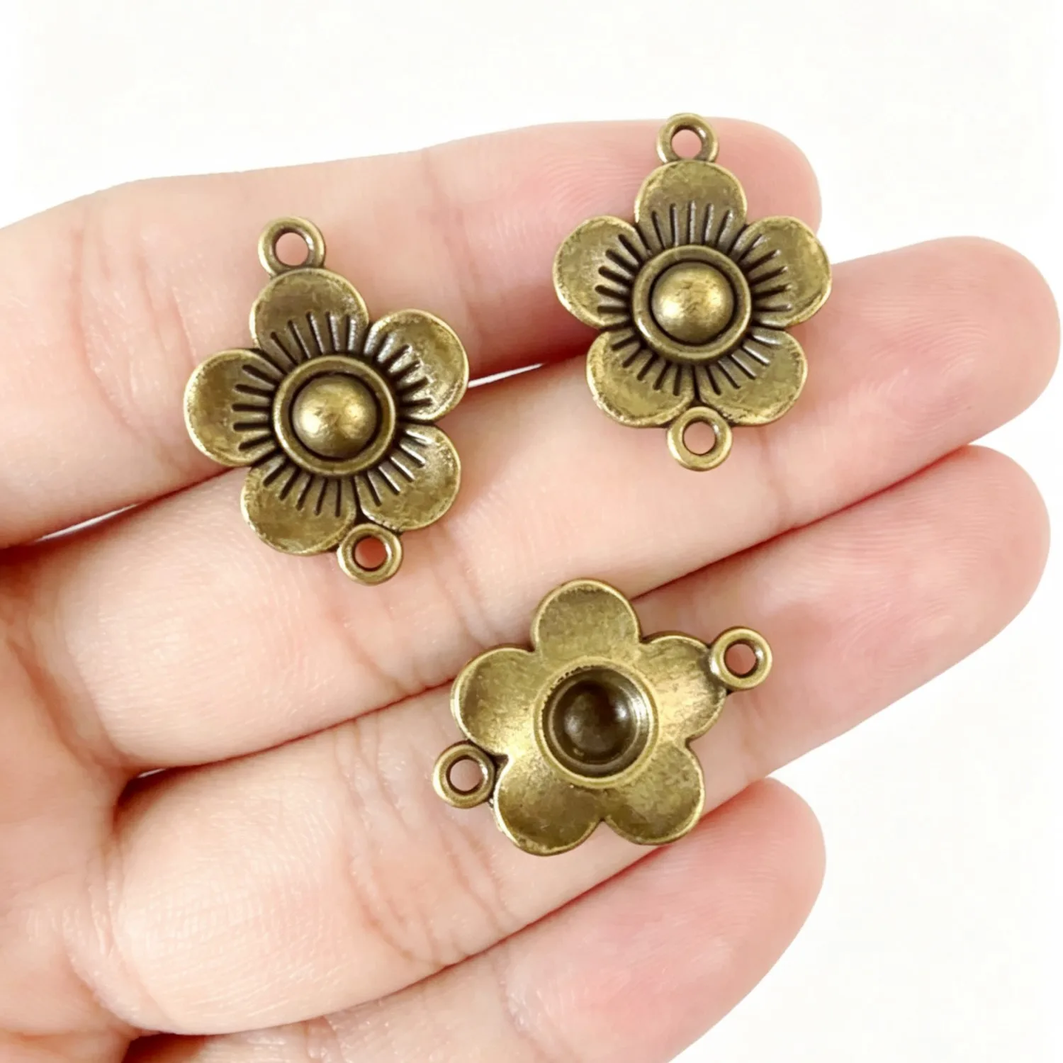 15Pcs 22×17mm Zinc Alloy Antique Bronze Flower Double-Headed Connector DIY Jewelry Accessories EF0543