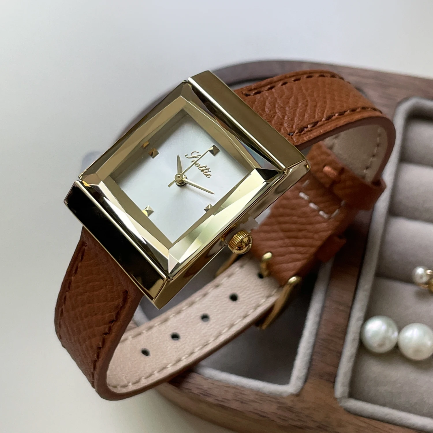 

Элитные часы 2026, новые женские коричневые кожаные кварцевые часы, часы для девочек, дизайнерские часы, подарки на день рождения для женщин