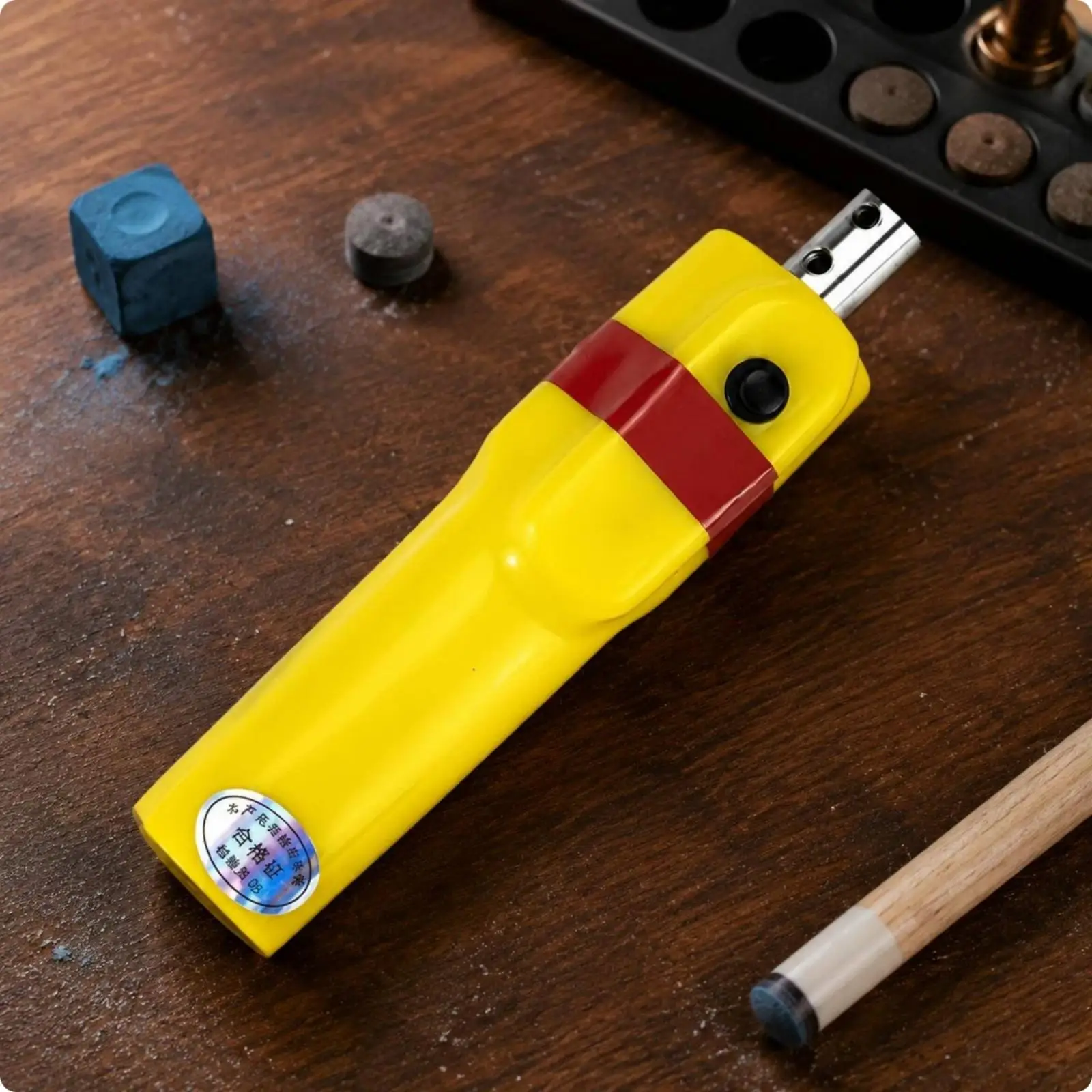 キューチップ修理ツール。電動キューチップシェーピング機。金属製シャフト付きの充電式グラインダー。ビリヤードやプール用キューに。
