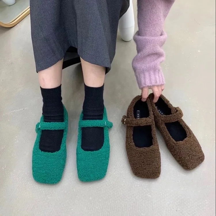 2024 New Square Head Curly Wool Flat Shoes with Cashmere Warm Cotton Flat Heels Woolen Shoes Sneakers Women