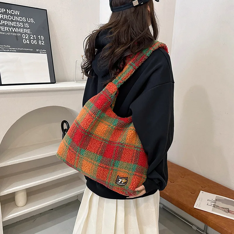 Women's Colorblock Plaid Pattern Plush Tote Bag Casual Large Capacity Shoulder Bag for Daily Used Trendy Big School Bag