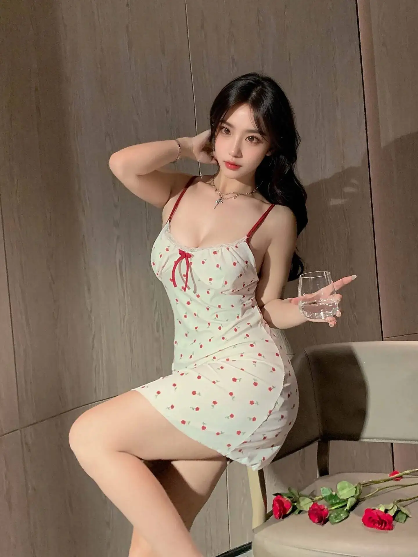 Chemise de nuit Sexy à bretelles avec coussinets de poitrine, ensemble de vêtements de maison, jeu de rôle, vêtements de nuit sexy, robe élégante, mode douce, Mini robe TOS8
