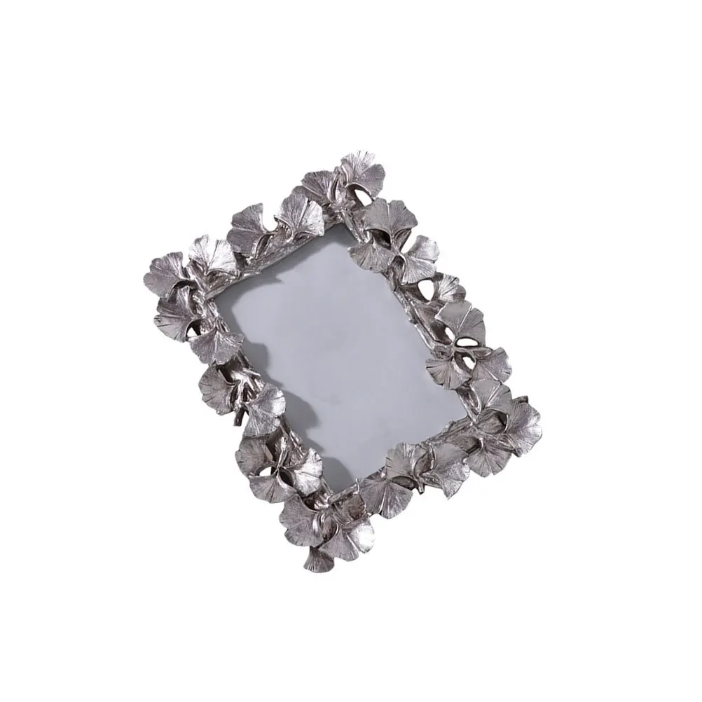 

1Pcs Ginkgo Leaf Photo Frame Resin Creative Decorative Picture Frame for Birthday Anniversary Wedding Home Silver