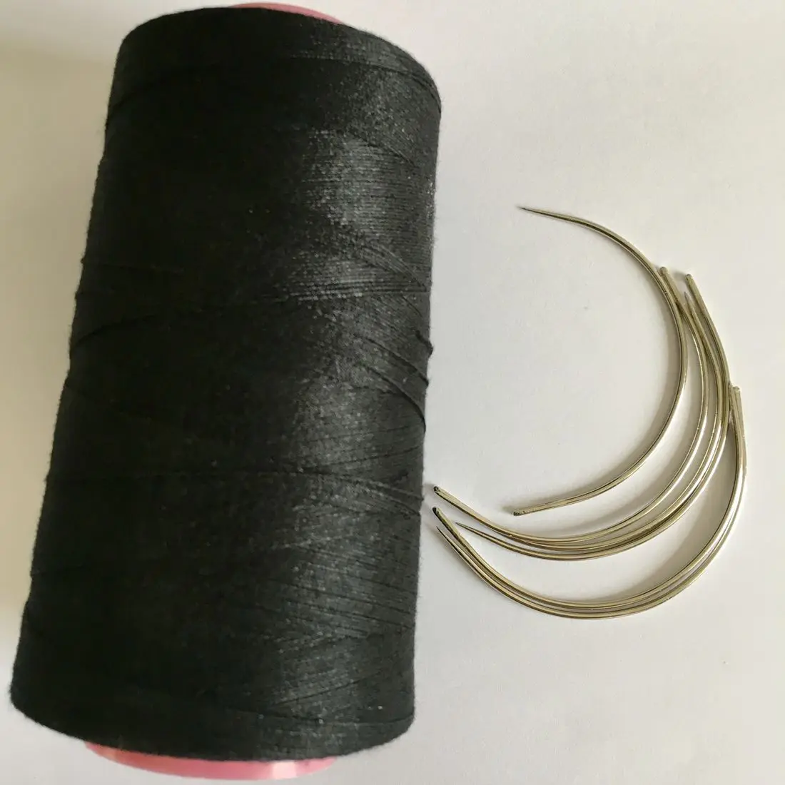 1 rolka Czarna nić bawełniana do splotu włosów z prezentem 1 szt. Zakrzywiona igła 7,5 cm C — zdjęcie 4