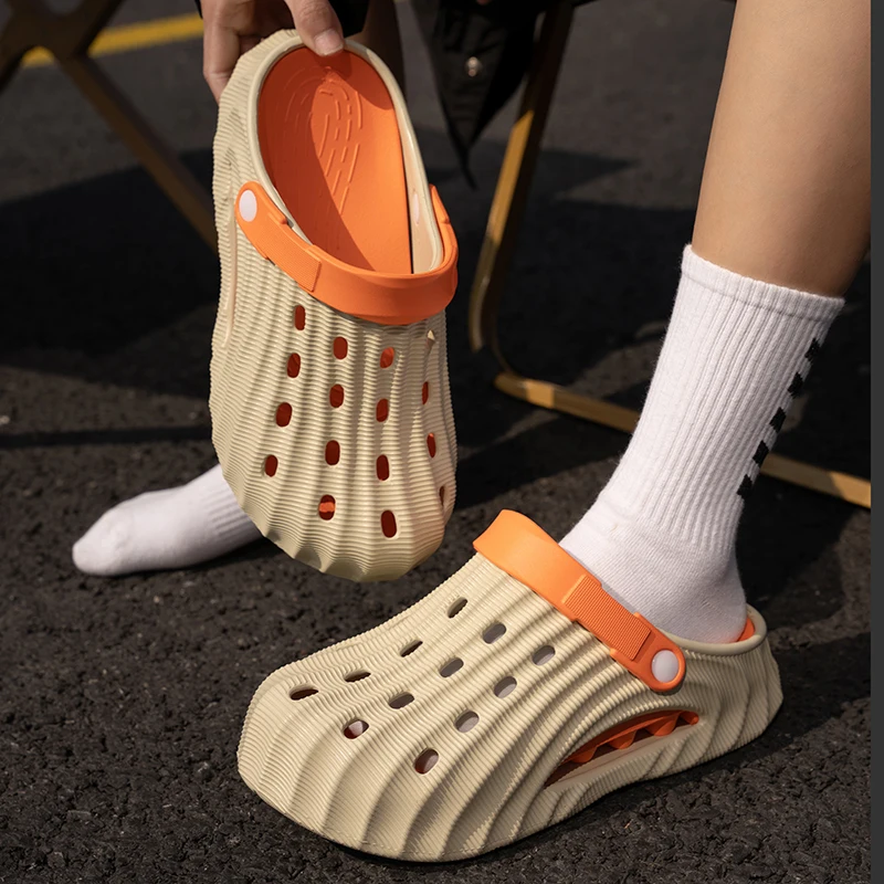 

Fashion Mix Color Thick Bottom Clogs Shoes Men Summer 2026 Lightweight Waterproof EVA Outdoor Slippers Man's Beach Slippers