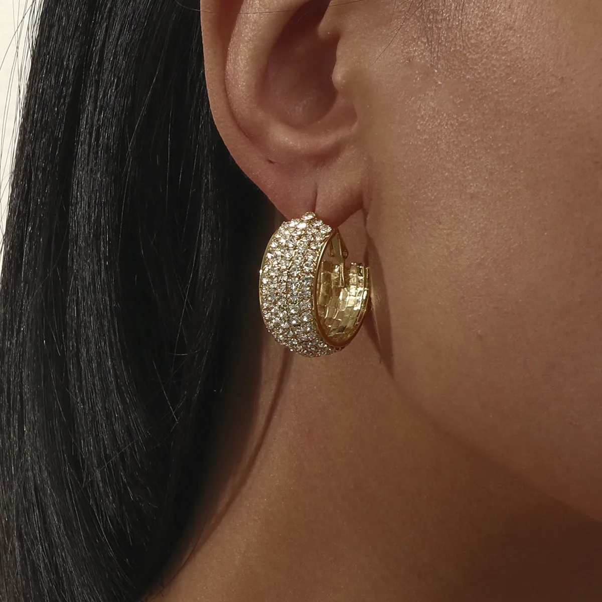 

Simple Gold Round Earrings For Women Rhinestone Sparking Earrings For Wedding Prom Jewelry Gift