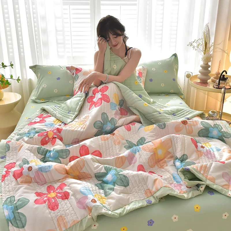 

2024 new breathable cool silk summer quilt