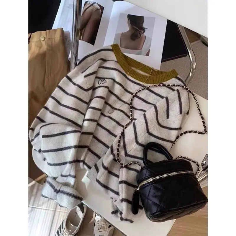 Pull confortable rayé pour femmes, nouveau pull épais à manches longues et col rond, décontracté, ample, assorti avec tout, automne et hiver