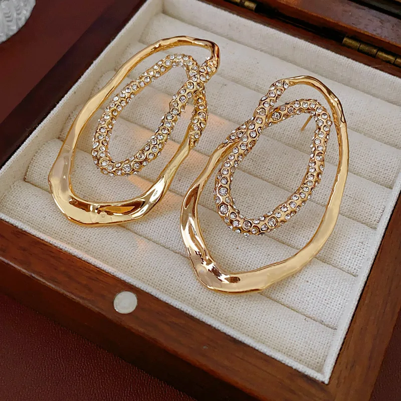 Oval Inlaid Rhinestone Earrings for Women European and American Design Sense Stud Earrings High Sense Light Luxury Jewelry