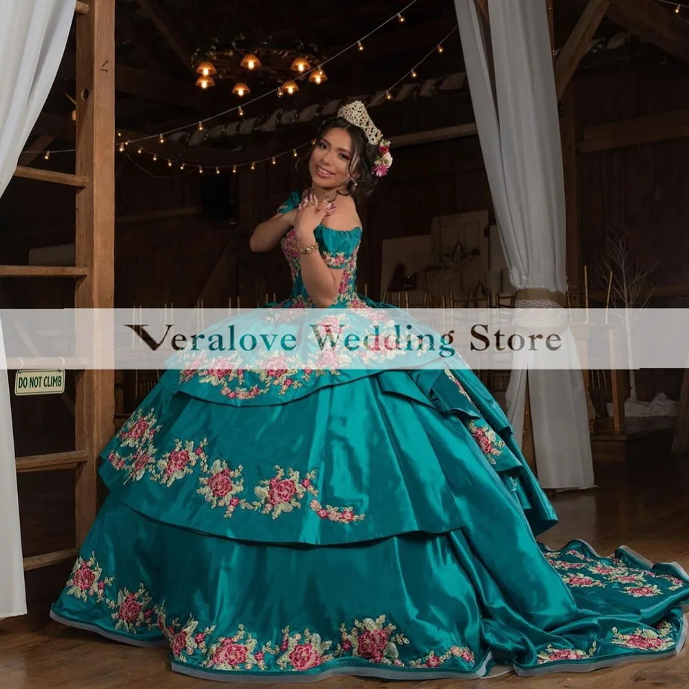 

Charro Off Shoulder Quinceañera Dresses Beaded Embroidery Appliqués Ruffles Puffy Skirt Corset Mexican Prom Dance Dress