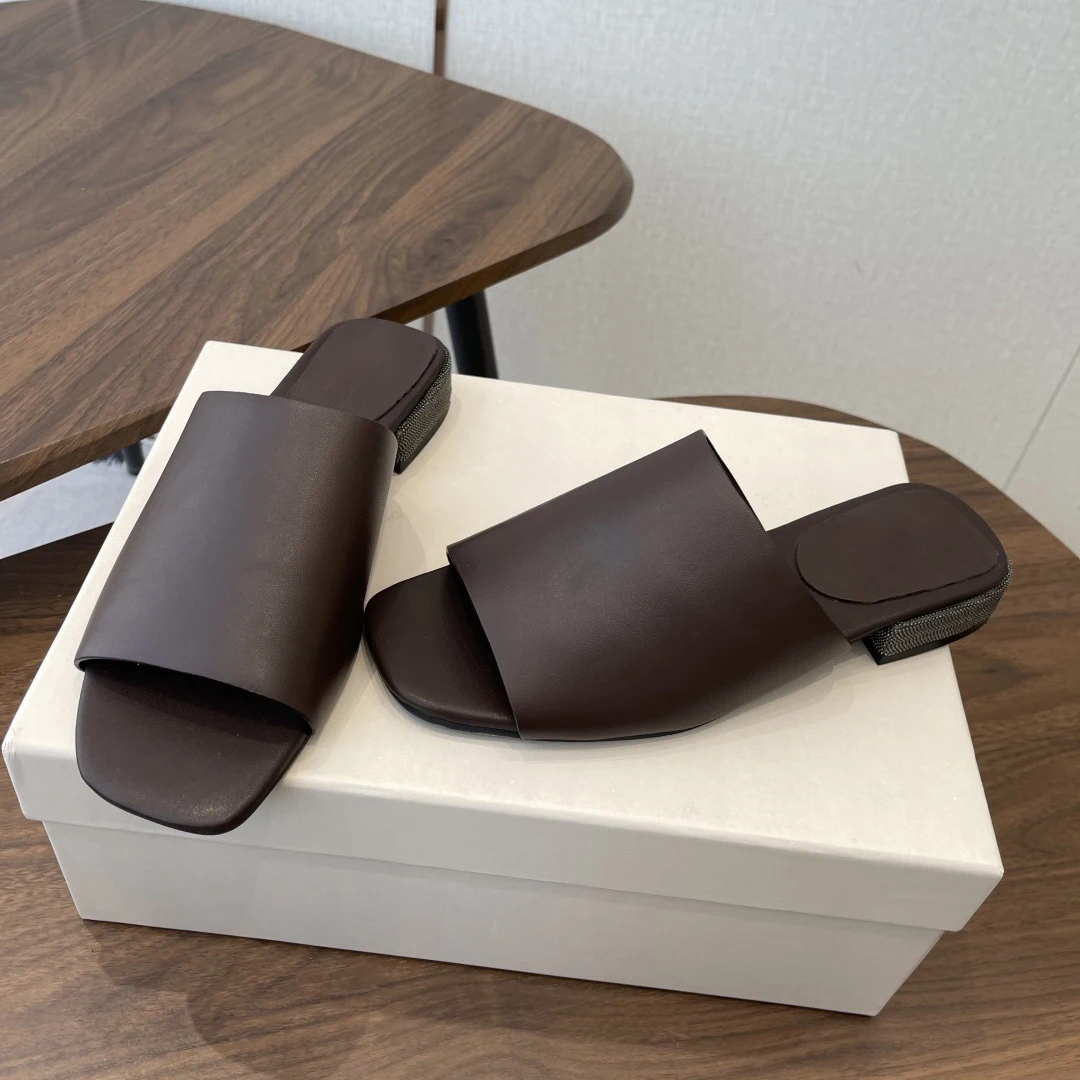 

Новинка 2026: Женские кожаные сандалии ручной работы с бисером, стильные и роскошные мюли с квадратным носком, размеры 35-41