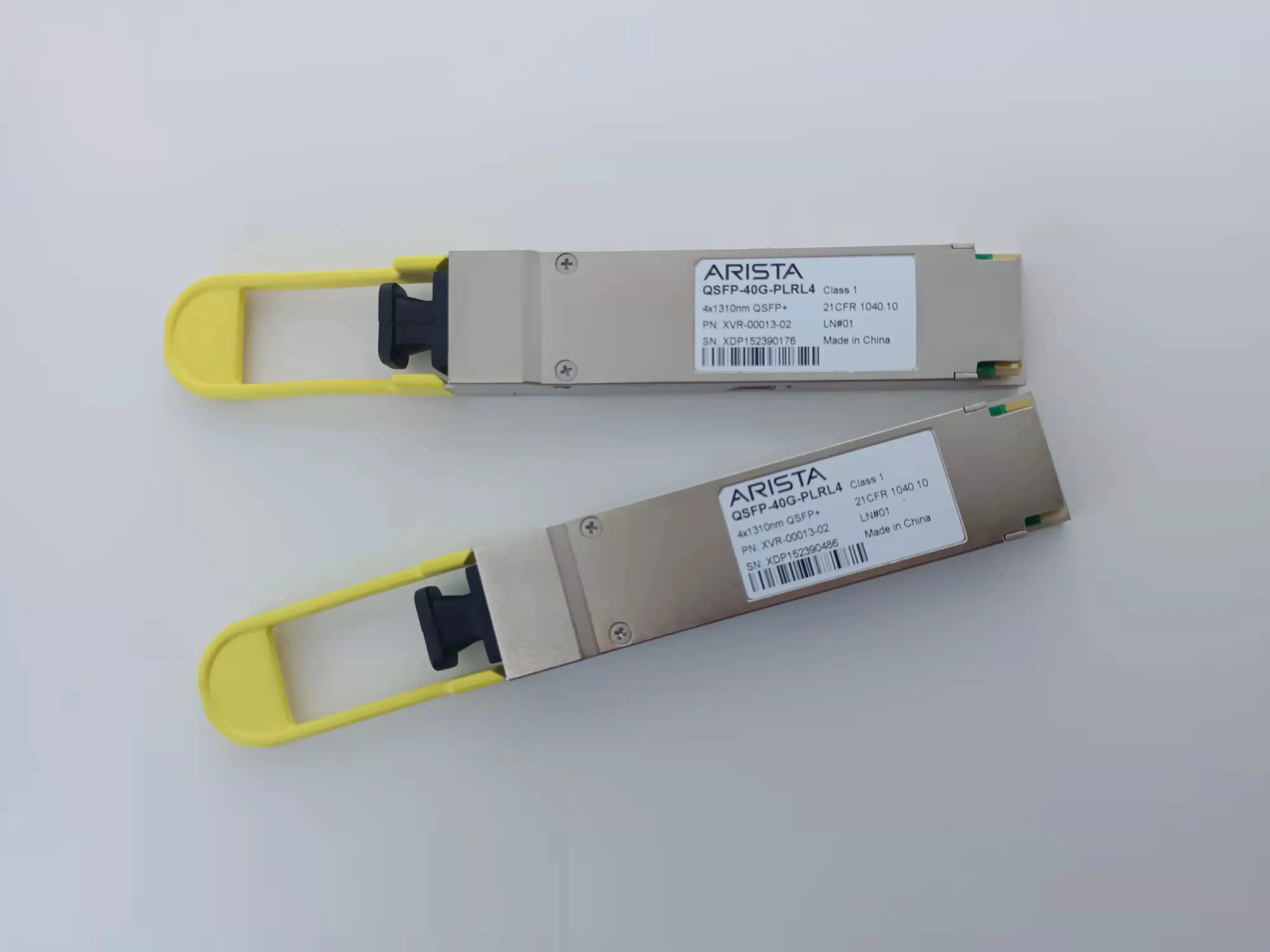 

1PCS Arista 40G optical fiber XVR-00013-02/QSFP-40G-PLRL4/40GBASE-PLRL4/QSFP+40G 1310nm 1.4km MPO SMF Optical Transceiver Module