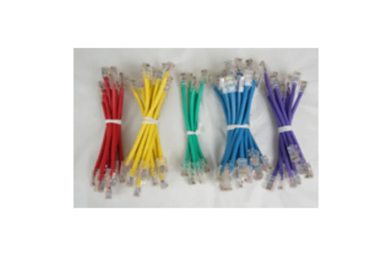 

Belkin 6-дюймовый комплект многоцветных патч-кабелей Cat5e Rj45 «папа-папа» — 10x фиолетовый / 5x бирюзовый / 10x красный / 15x желтый / 25x синий