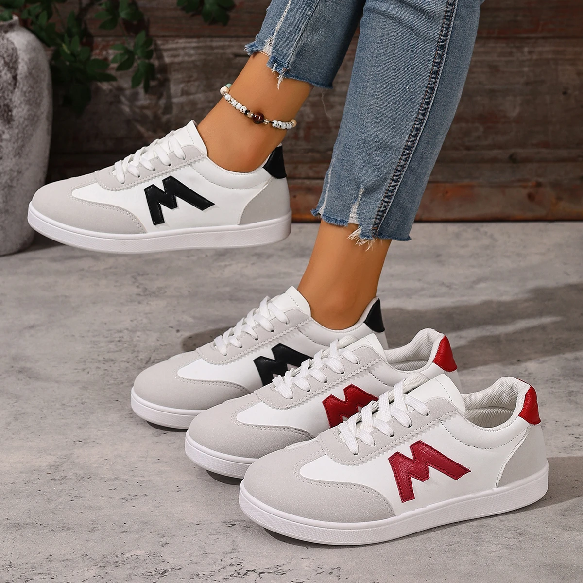 

Women's Autumn Soft-Sole Ultra-Light Running Shoes Versatile Stylish White Sneakers