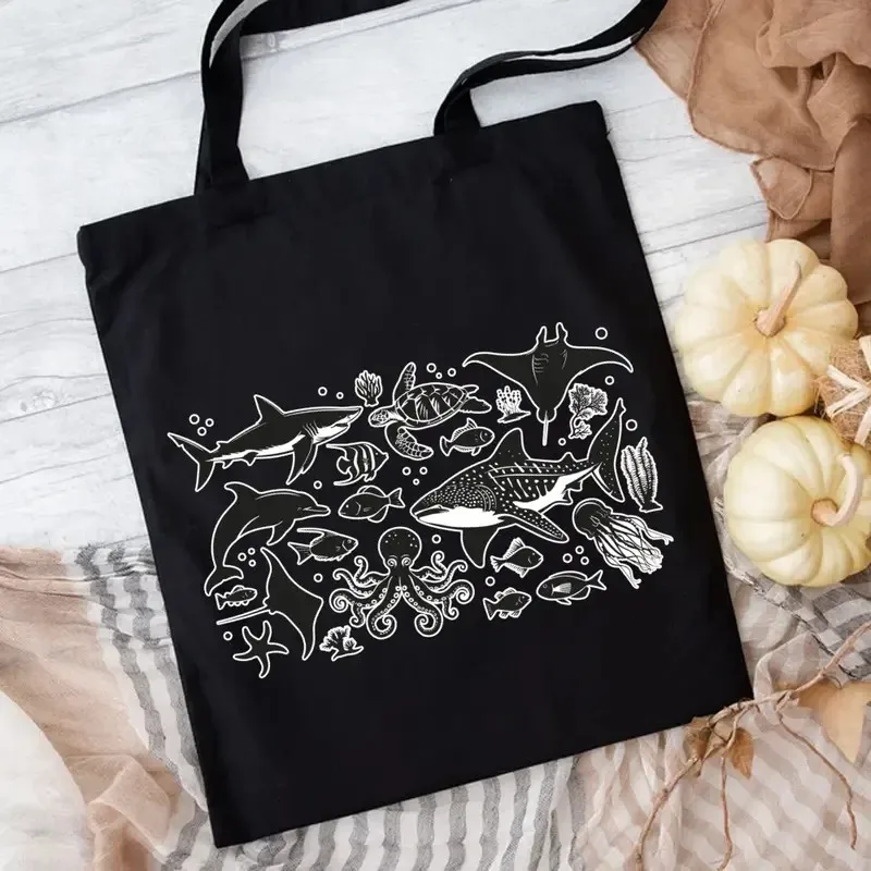Meeresorganismen-Tragetaschen mit leuchtenden Hai-, Fisch- und Oktopus-Designs, Schultertasche für Strand, Picknick, Reisen und Einkaufen – Detail 10