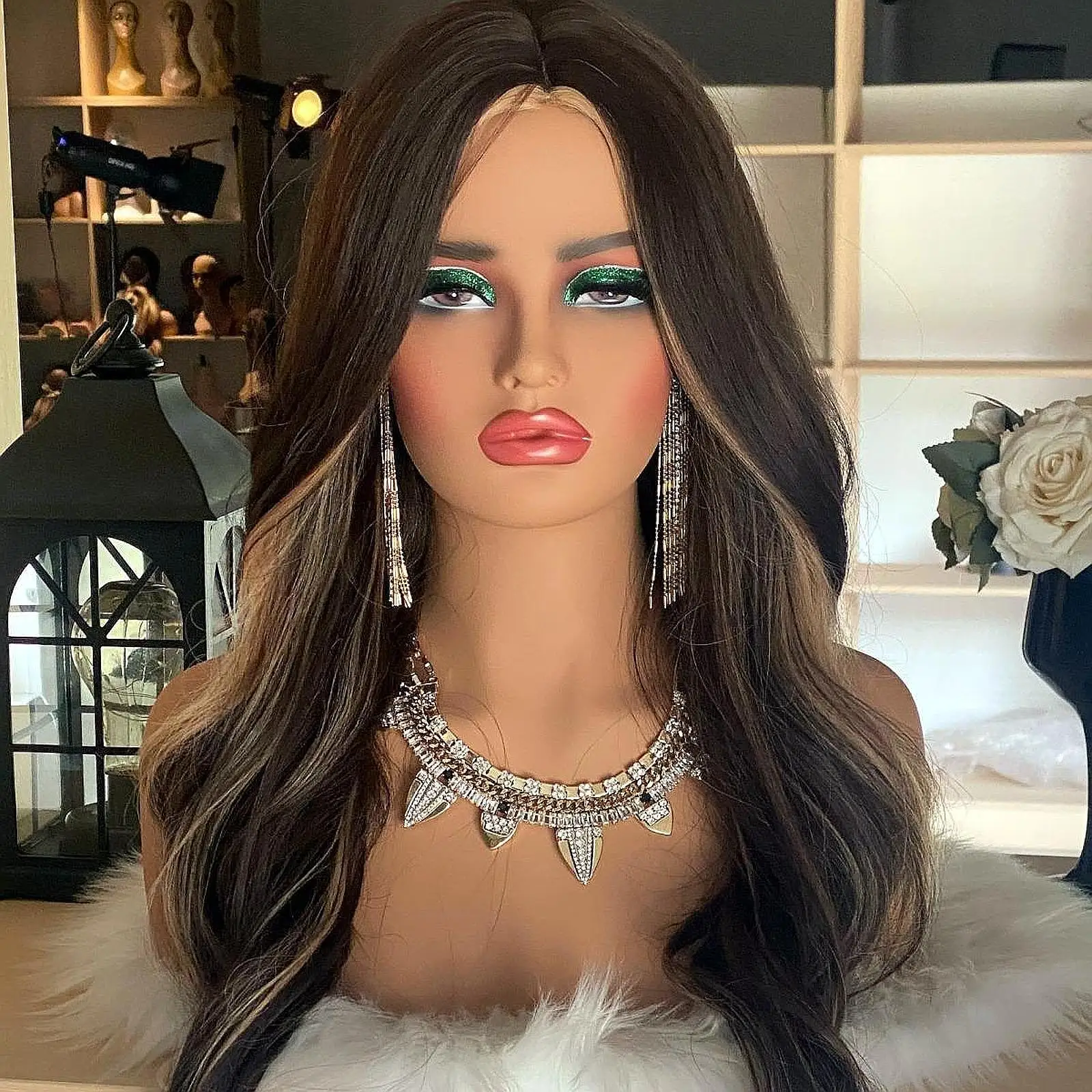 Realistic Female Mannequin Head Manikin Smooth with Makeup Wig Display Model Wig Stand for Wig Making Hats Necklace Earrings