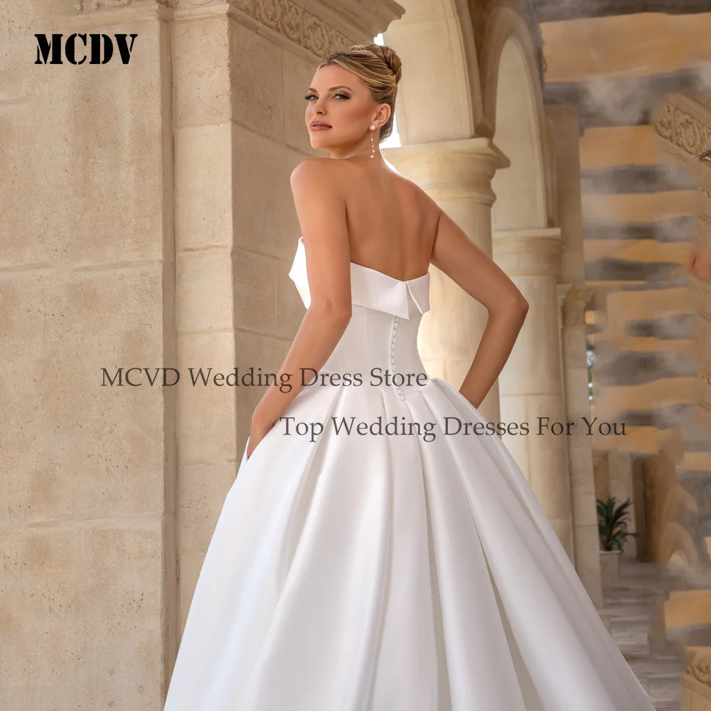 MCDV Exquisite A Line Sexy Wedding Dresses Sleeveless Satin Pleat Bride Gowns 2025 Sweep Train Vestidos De Novia Customized
