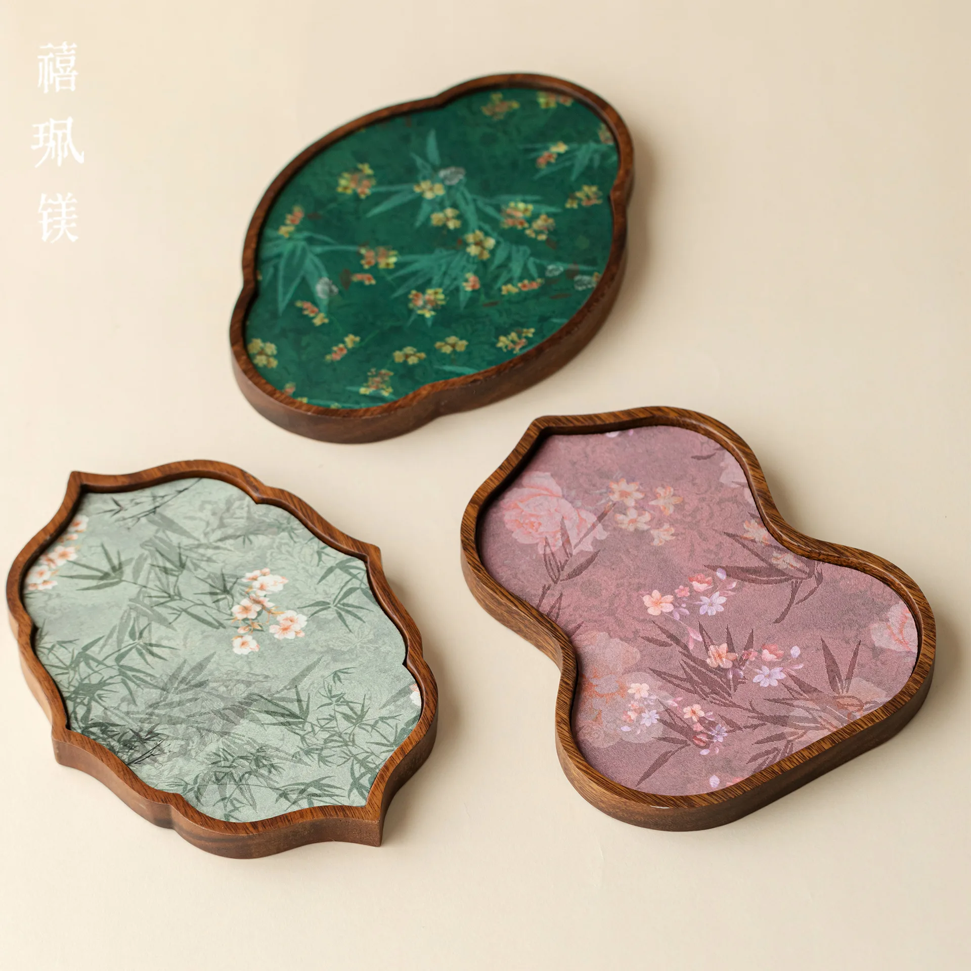 

Walnut Wood Tea Tray, Solid Wood Tray, Heat Insulation Pad, Tea Art and Zen Decoration