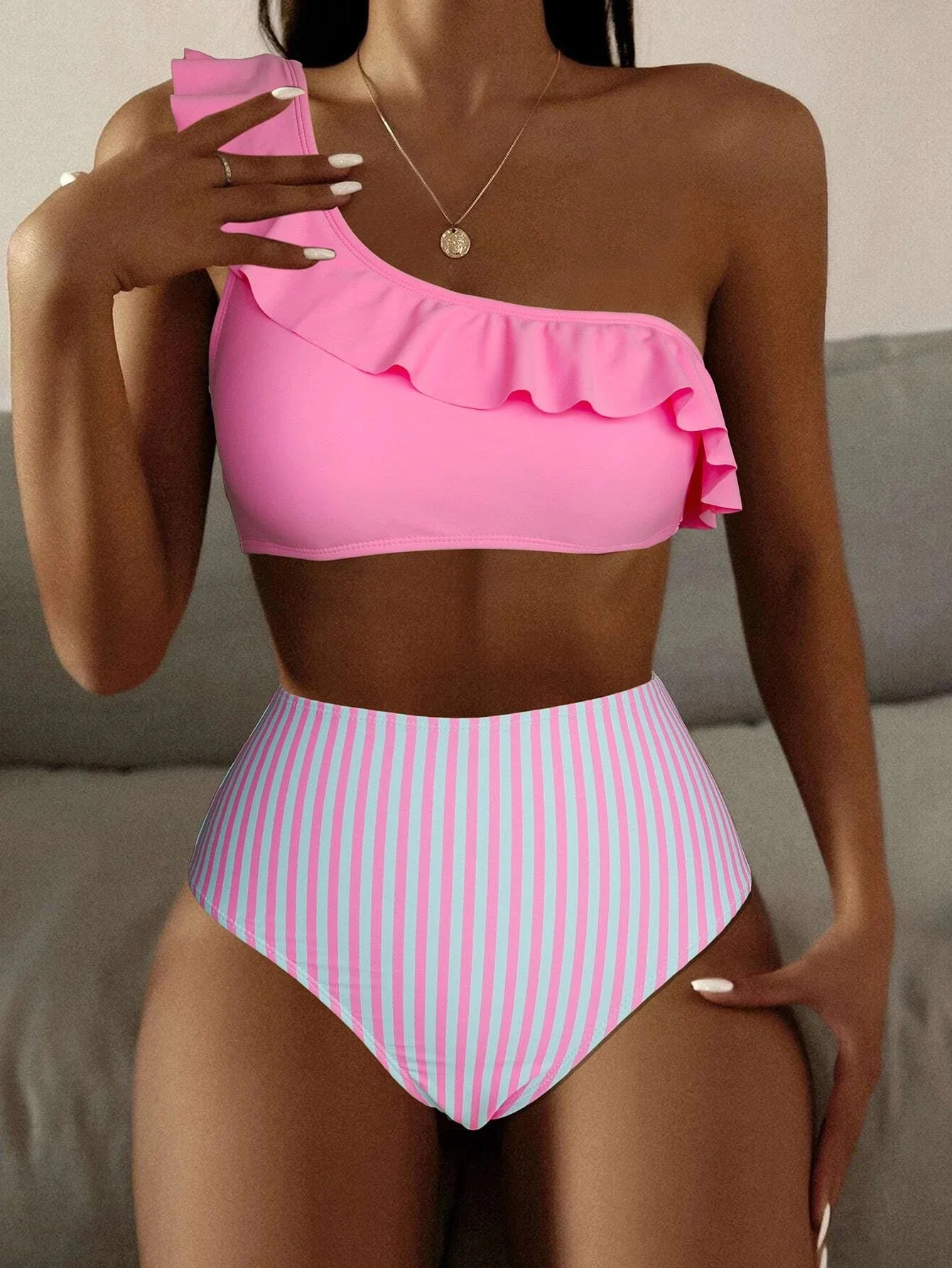 

Two Piece Bikini One Shoulder Ruffle Solid Tummy Control Swimsuit 2022 Sexy Beach Women Swimwear Vintage Bathing Suit