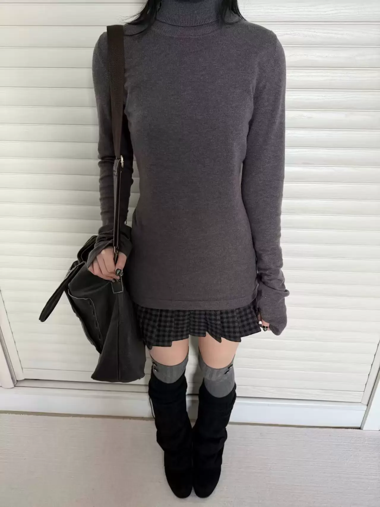 Fashionable European-style retro high-neck button-up mid-length versatile base layer sweater in solid color, fitted women's top