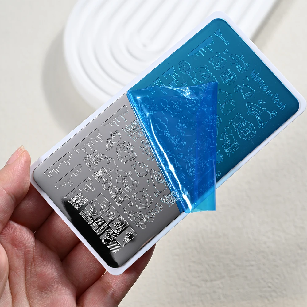 6 × 12 センチメートル 3D ミッキー & ミニー & クマ & キティ猫ネイルアートテンプレートステンレス鋼かわいい漫画ミッキーネイルスタンピング DIY マニキュアツール