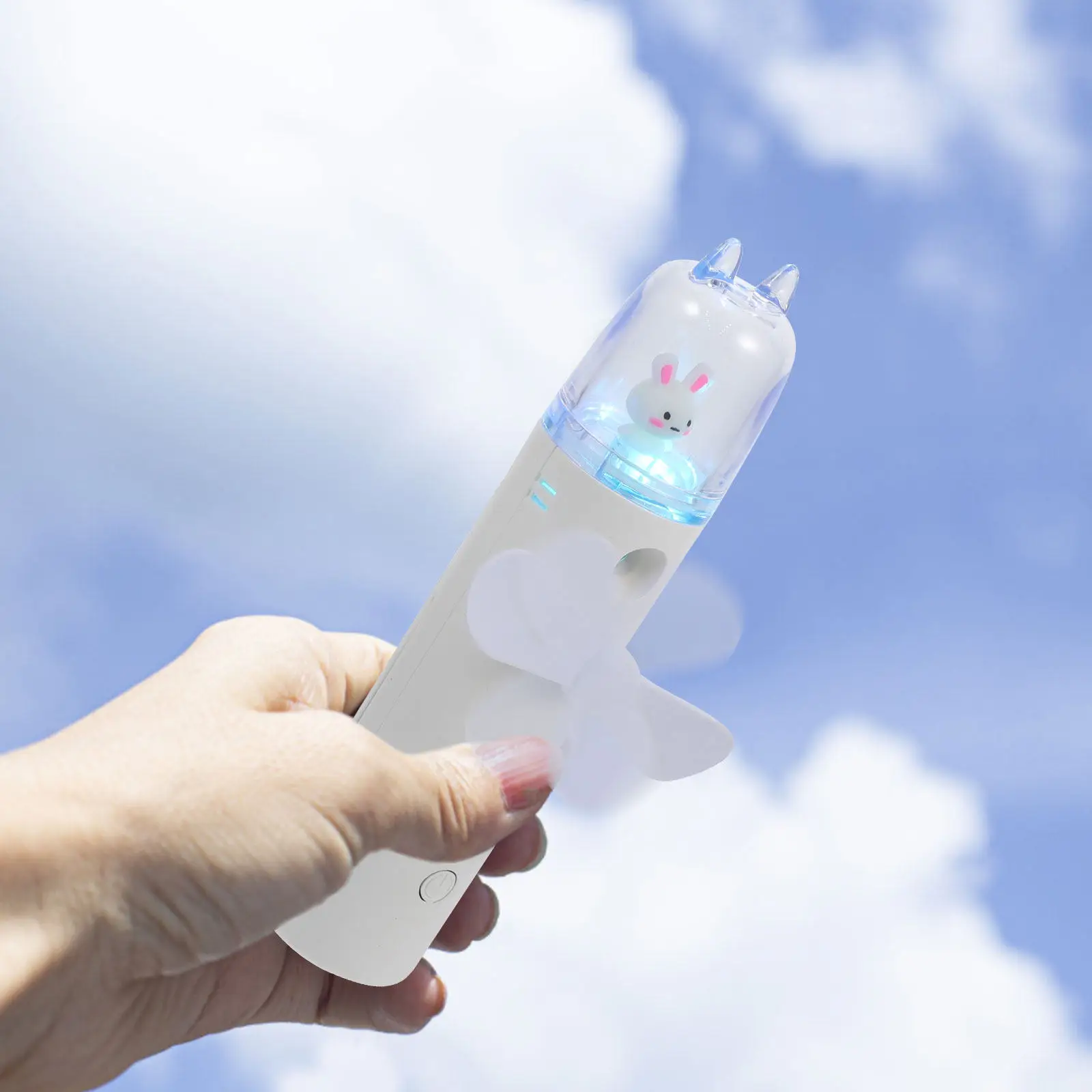 1Pcs Mini Rechargeable USB Mist Spray Fan Handheld Portable Cooler Quiet Fan for Outdoor Travel Sports Summer Portable Cooler