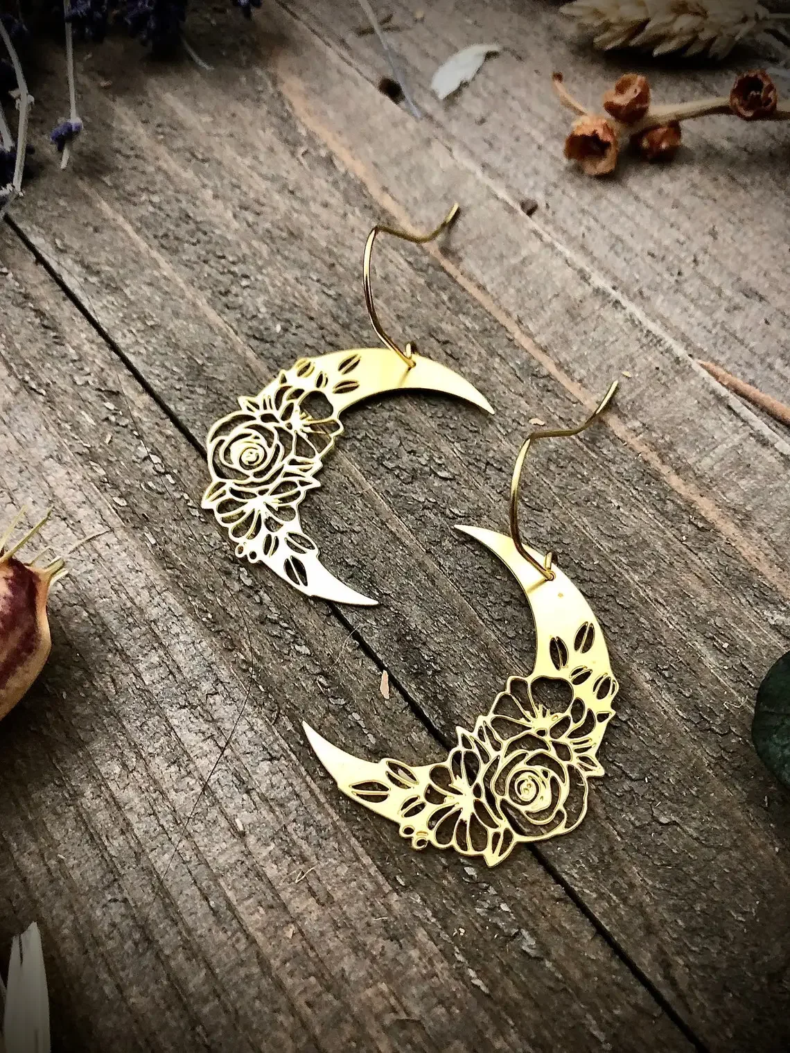 Gothic Gold Floral … - image