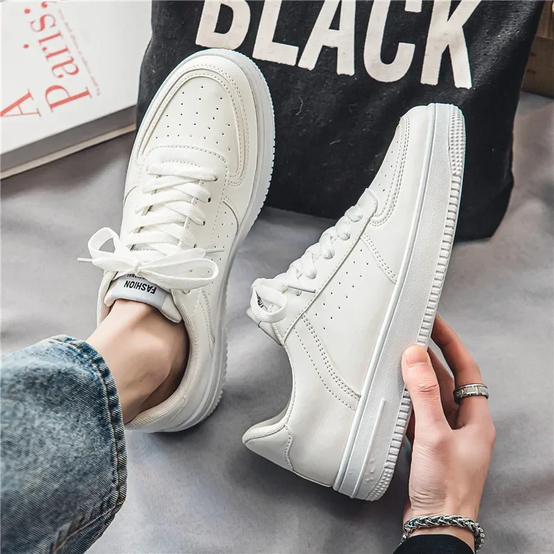 2024 Fashion Men Casual Shoes White Platform Sneakers Outdoor Breathable sneakers Lightweight Running Shoes Mens Tennis Shoes