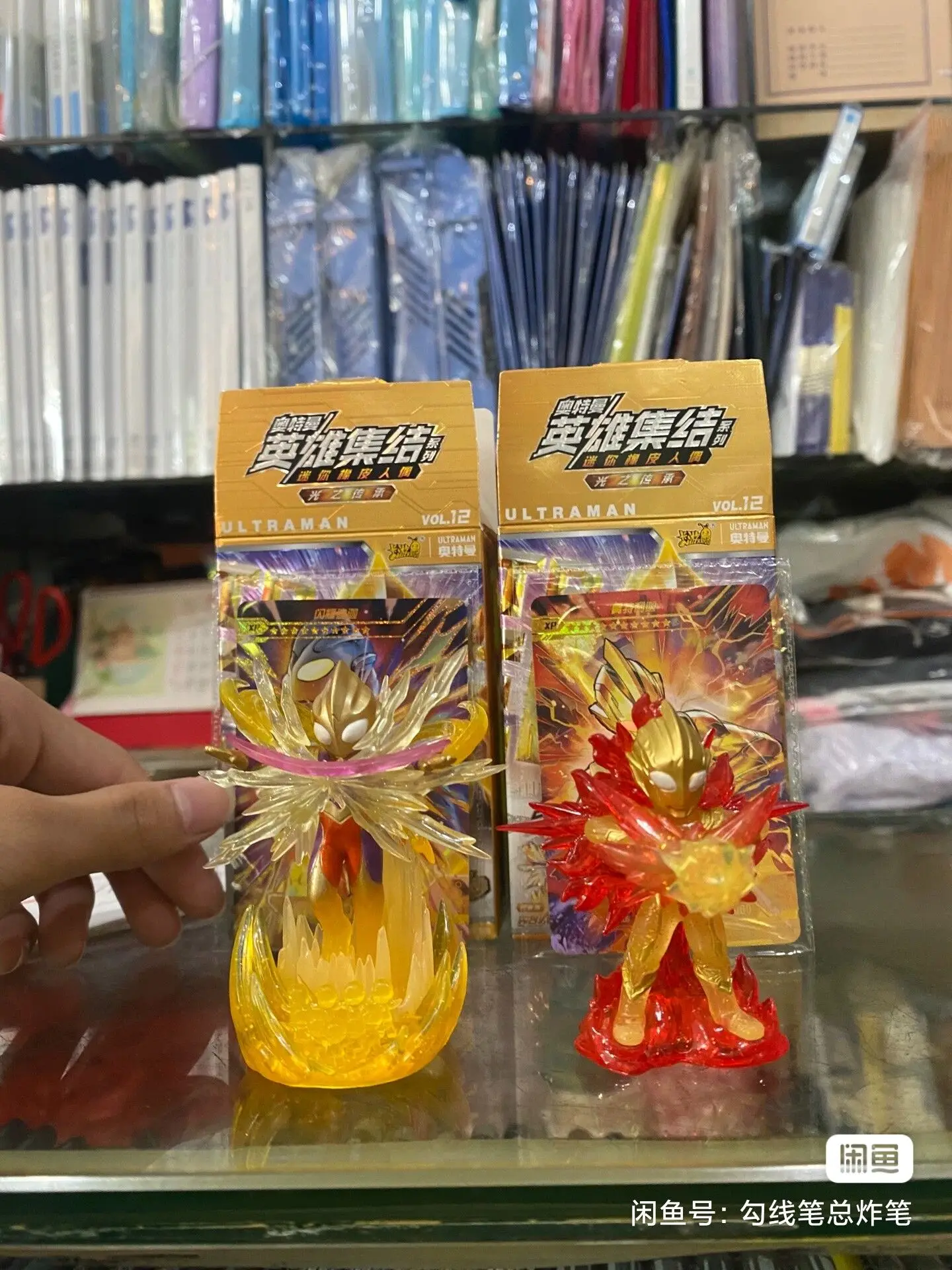 Originele KAYOU Ultraman rubberen figuur: Hero Gathering Series 12 - Inheritance of Light - Anime Perifere Flash Card Geschenken Speelgoed