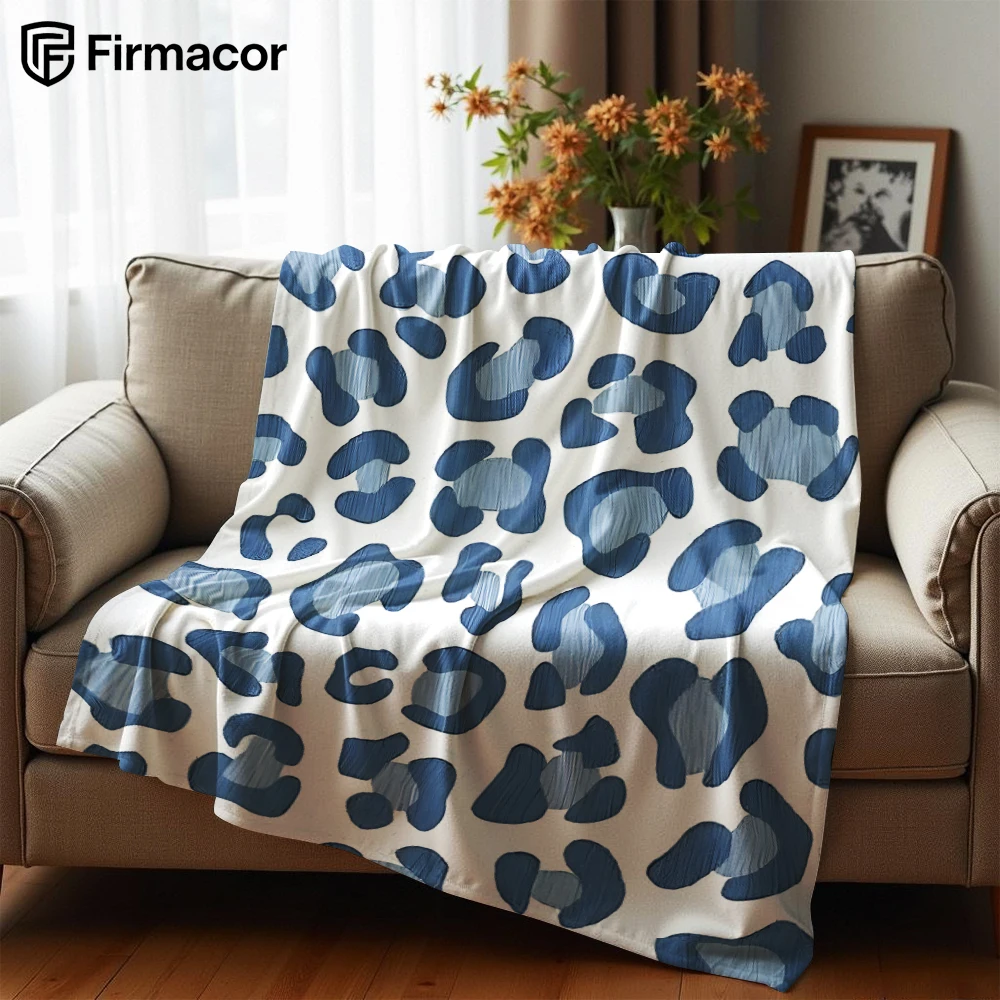 Hand Painted Blue Leopard Cartoon Anime Print Flannel Blanket Soft Warm Throw for Kids Bedroom Sofa Christmas Office Car