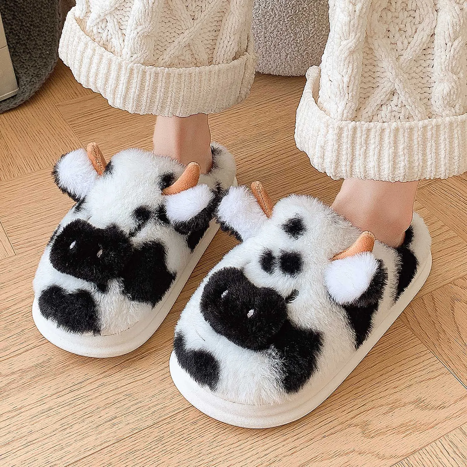 Couples Men Women Slip On Furry Flat Home Winter Round Toe Keep Warm Spotted Cow Slippers Custom Slippers for Women with Picture