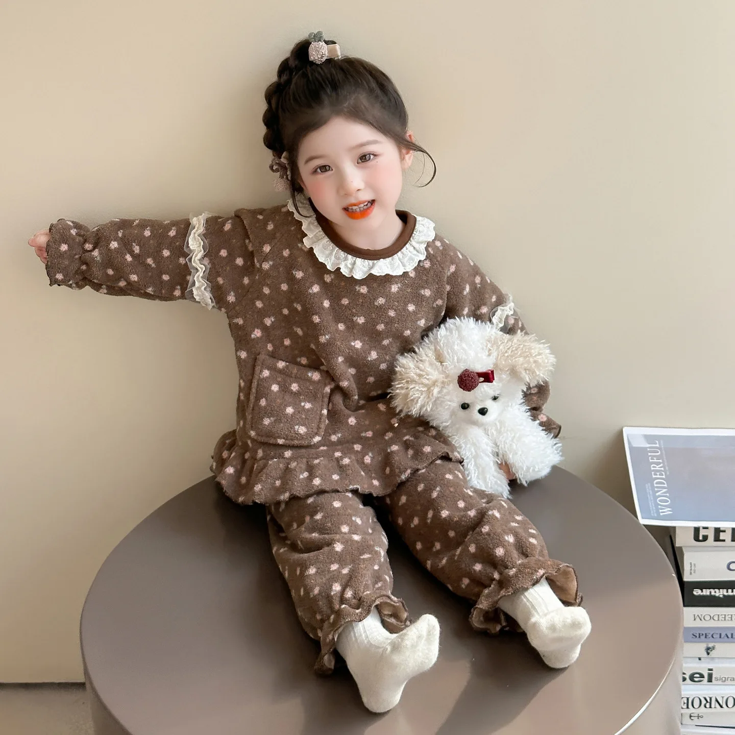 

Girls Flannel Thickened Coral Fleece Set 2025 Winter New Children's Cute Sweet Loungewear Two-piece Set