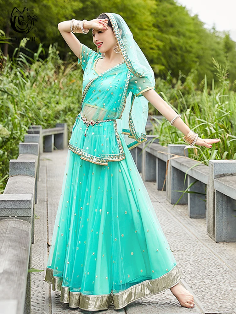 

Индийская классическая танцевальная одежда для выступлений на сцене, восточная танцевальная вышивка, большая распашная одежда, женская одежда для танца живота DQL12126