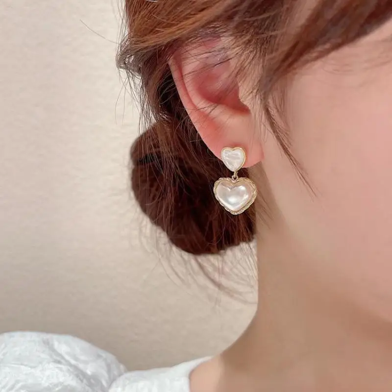 Sweet Girl Earrings Manufacturers Sell Korean Version Light Luxury Small Pearl Double Love Summer Temperament Earrings Oorbellen