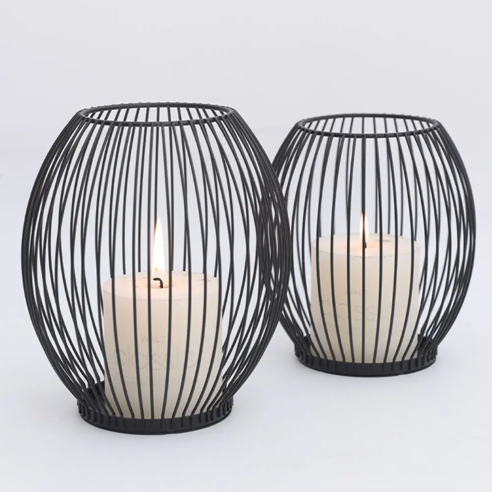 

2Pcs Iron Art Wire Holders Metal Candlestick European Style Tray for Home Decor Wedding Shop Window Hotel Table