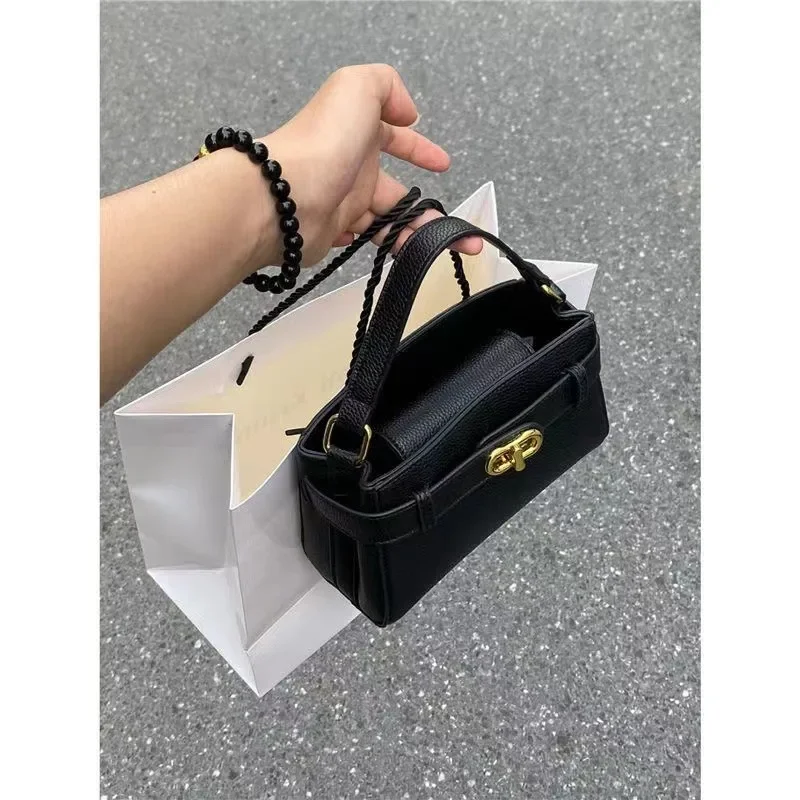 Internet celebrity exquisite Kelly handbag for women, high-end and fashionable trend hand bag, niche handheld crossbody bag