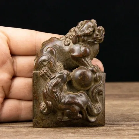 

Miscellaneous Collection Double Lion Seal Decoration Old Item Copper Seal Feng Shui Lion Seal Decoration