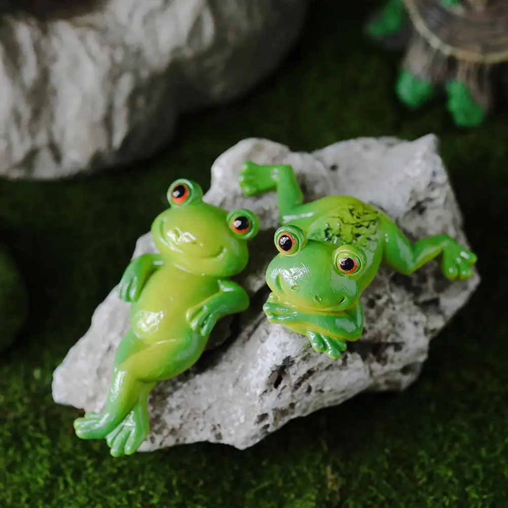 Creative Cute Resin Rural Frog Statue Outdoor Frogs Sculpture For Home Desk Garden Store Decorative Decor Ornament Landscaping