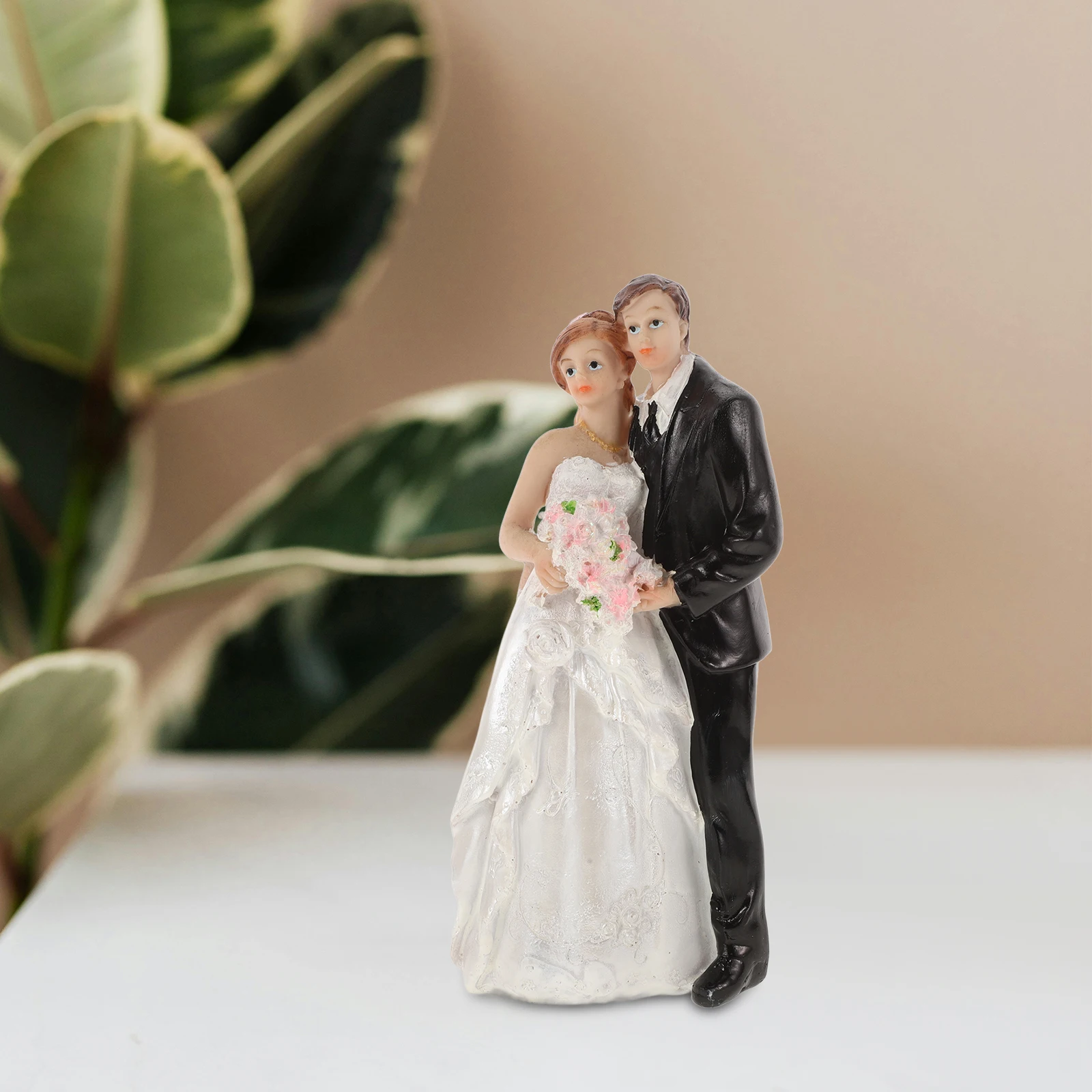 

Bride Groom Cake Toppers Wedding Decorations Centerpieces Resin Figurines Unique Design Romantic Style Safe Materials Versatile