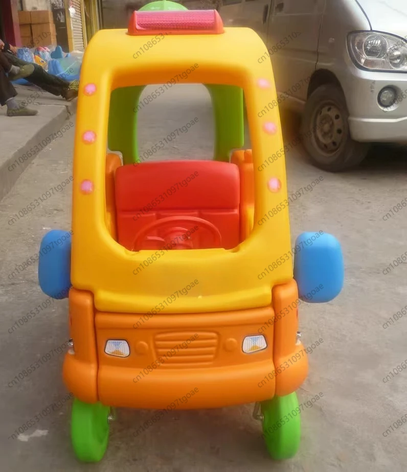 Children's car Toddler scooter. Plastic small RV children's foot driving gift