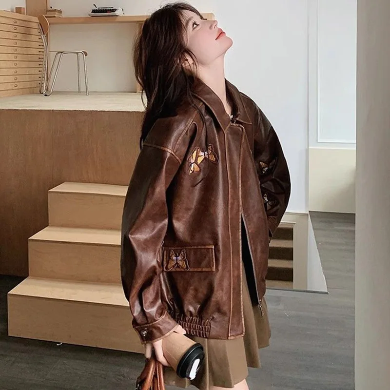 한국 여성 자수 인조 가죽 탑 코트 가을 여성 나비 PU 가죽 재킷 2025 여성 긴팔 가죽 아우터