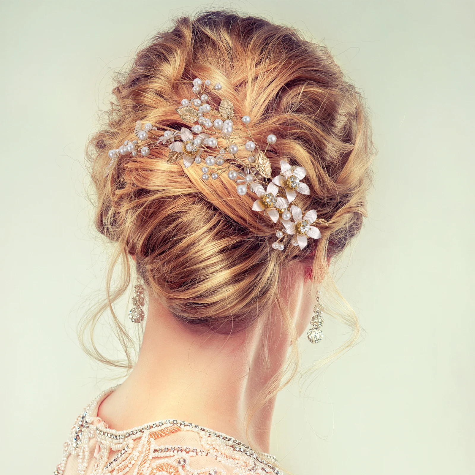

Handmade Elegant Golden Wedding Headband Pearls Leaf Flower Bridal Headpiece Hair Decoration for Weddings Parties Proms and